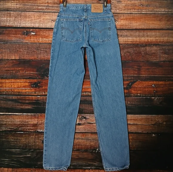 Levis Vintage 550 Jeans 9 Long Relaxed Tapered High Rise Mom Blue Denim 2000 - Picture 3 of 8